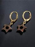 oro laminado Cubic Zirconia Estrella de cinco puntas Vintage Huggie Earring