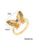 Anillo de banda de tendencia de mariposa de circonita cúbica de oro laminado