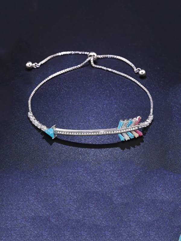 Brazalete ajustable delicado irregular de oro laminado con circonitas cúbicas
