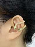 Arete vintage de serpiente con circonitas cúbicas de oro laminado