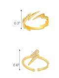Anillo de banda delicada irregular de circonita cúbica de oro laminado