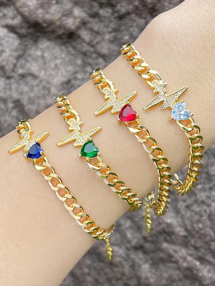 Brazalete de eslabones vintage con corazón de circonitas cúbicas de oro laminado