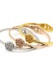 Brazalete de banda minimalista con flor de concha de titanio