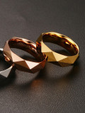 Tungsteno con anillos geométricos simplistas chapados en oro de 18 quilates
