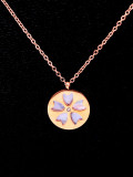 Collar delicado de flor de concha de titanio