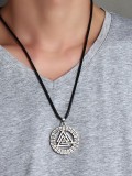 Collar de aleación con forma geométrica chapada en plata antigua con personalidad