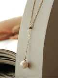 Collar minimalista redondo de perlas de imitación de titanio
