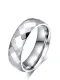 Anillo de banda minimalista redondo de acero de titanio