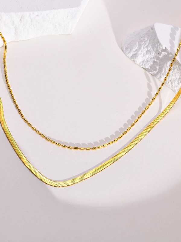 Collar minimalista de múltiples hilos de acero inoxidable
