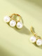 Pendientes clásicos de acero inoxidable con perla de imitación
