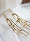 Pendientes de oro real chapados en cobre con incrustaciones de borla de perla pendientes de cerradura geométrica simple