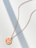 Collar de cadena larga minimalista con sonrisa de acero inoxidable 316L de titanio con revestimiento electroforético resistente al agua