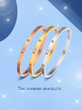 Brazalete de banda minimalista geométrico de diamantes de imitación de acero de titanio