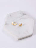 Titanio con pendientes de clip geométricos simplistas chapados en oro