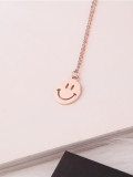 Precioso collar de clavícula con colgante de cara sonriente