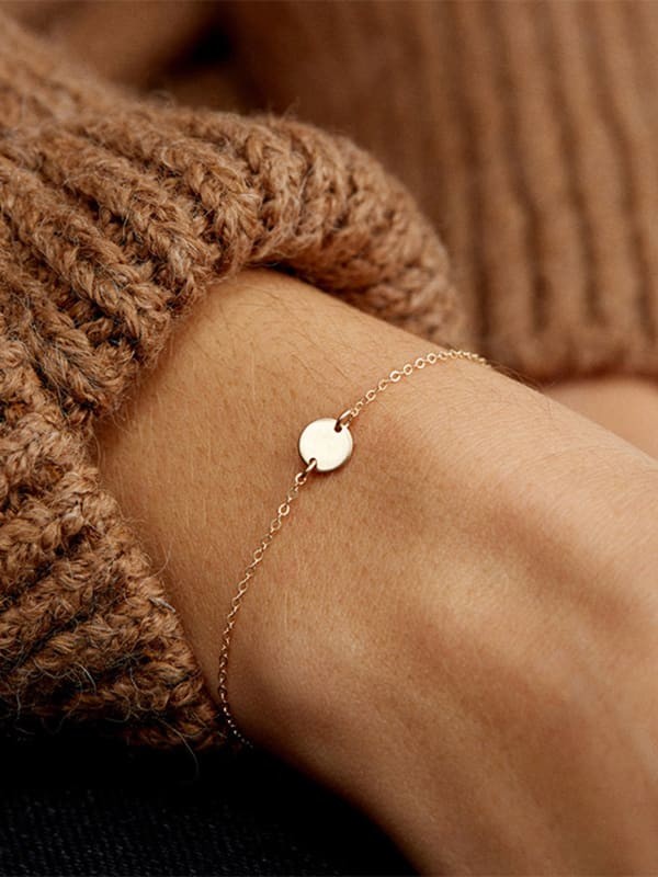 Pulsera minimalista redonda de acero inoxidable