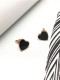Preciosos aretes en forma de corazón