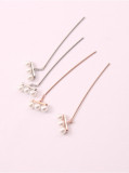 Pendientes de titanio con flecos simplistas chapados en oro