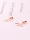 Aretes estilo coreano relámpago