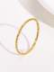 Anillo de banda minimalista geométrico de acero de titanio