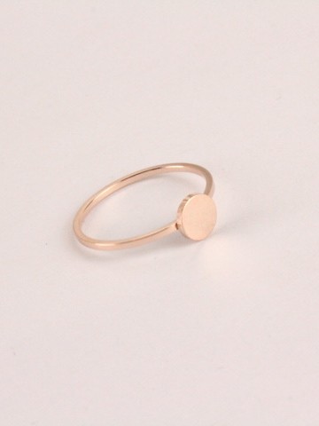 Anillo simple chapado en oro rosa