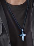 Collar religioso minimalista con cruz esmaltada de acero inoxidable