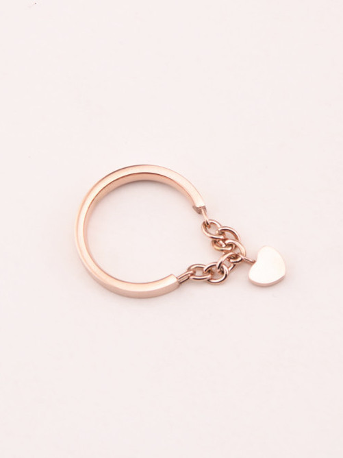 Anillo de mujer con cadena en forma de corazón