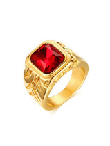 Anillo de titanio con diamantes de imitación rojos chapados en oro de moda