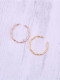 Titanio con anillos de tamaño libre de torsión simplistas chapados en oro