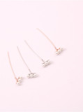 Pendientes de titanio con flecos simplistas chapados en oro