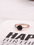 Titanio con anillos de banda redonda simplistas chapados en oro rosa