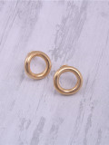 Titanio con aretes colgantes redondos simplistas chapados en oro