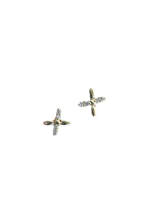 Pendiente de plata de ley 925 con circonita cúbica y flor delicada.