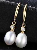 Aretes de oro con perlas de agua dulce de 8-9 mm en plata esterlina