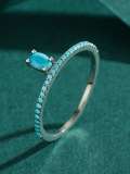 Anillo de banda vintage con corona turquesa de plata de ley 925