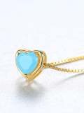 Collar minimalista de plata de ley con piedras semipreciosas en forma de corazón