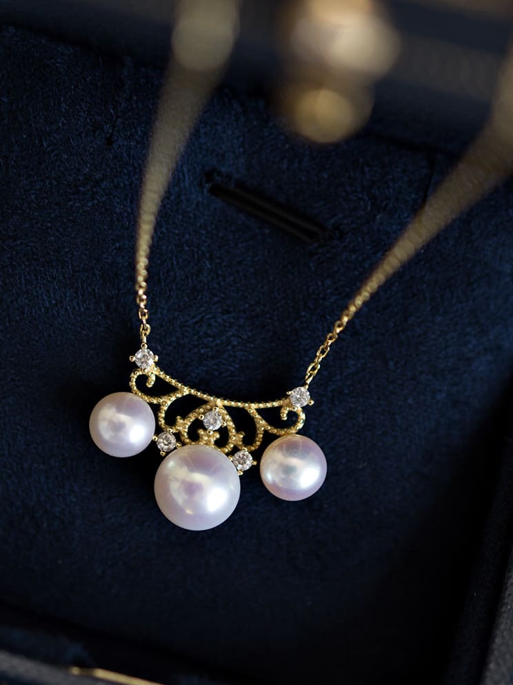 Collar vintage con corona de perlas de imitación de plata de ley 925
