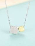 Collar con colgante cuadrado simple de plata de ley 925
