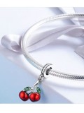 Encantos de cereza de verano de plata