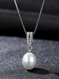 Collar con colgante simple de perlas de agua dulce de plata de ley 925