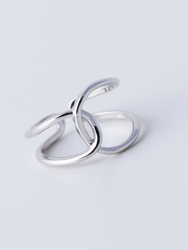Anillo apilable minimalista geométrico de plata de ley 925
