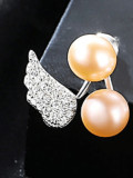 Pendientes colgantes de perlas de agua dulce con alas de ángel de plata de ley 925