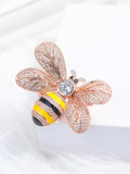 Broche lindo de abeja de circonita cúbica de latón