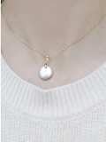 Collar con colgante de botones minimalistas geométricos de perlas de agua dulce de oro laminado