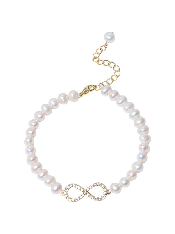 Brazalete minimalista con cuentas de oro laminado y perlas de agua dulce número 8