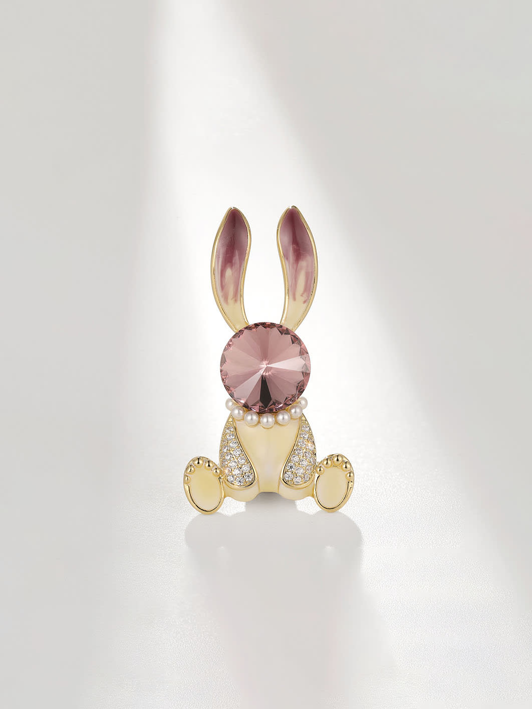 Broche lindo conejo de cristal austriaco de latón