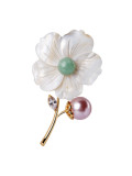 Broche de flor de concha de latón