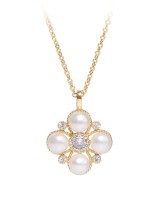 Collar minimalista con trébol de perlas de agua dulce de oro laminado