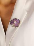 Broche de flor de trébol lindo de esmalte de aleación