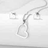 Estilo simple Estilo clásico Cruz Forma de corazón Mariposa Acero inoxidable Ahueca hacia fuera el collar de los pendientes